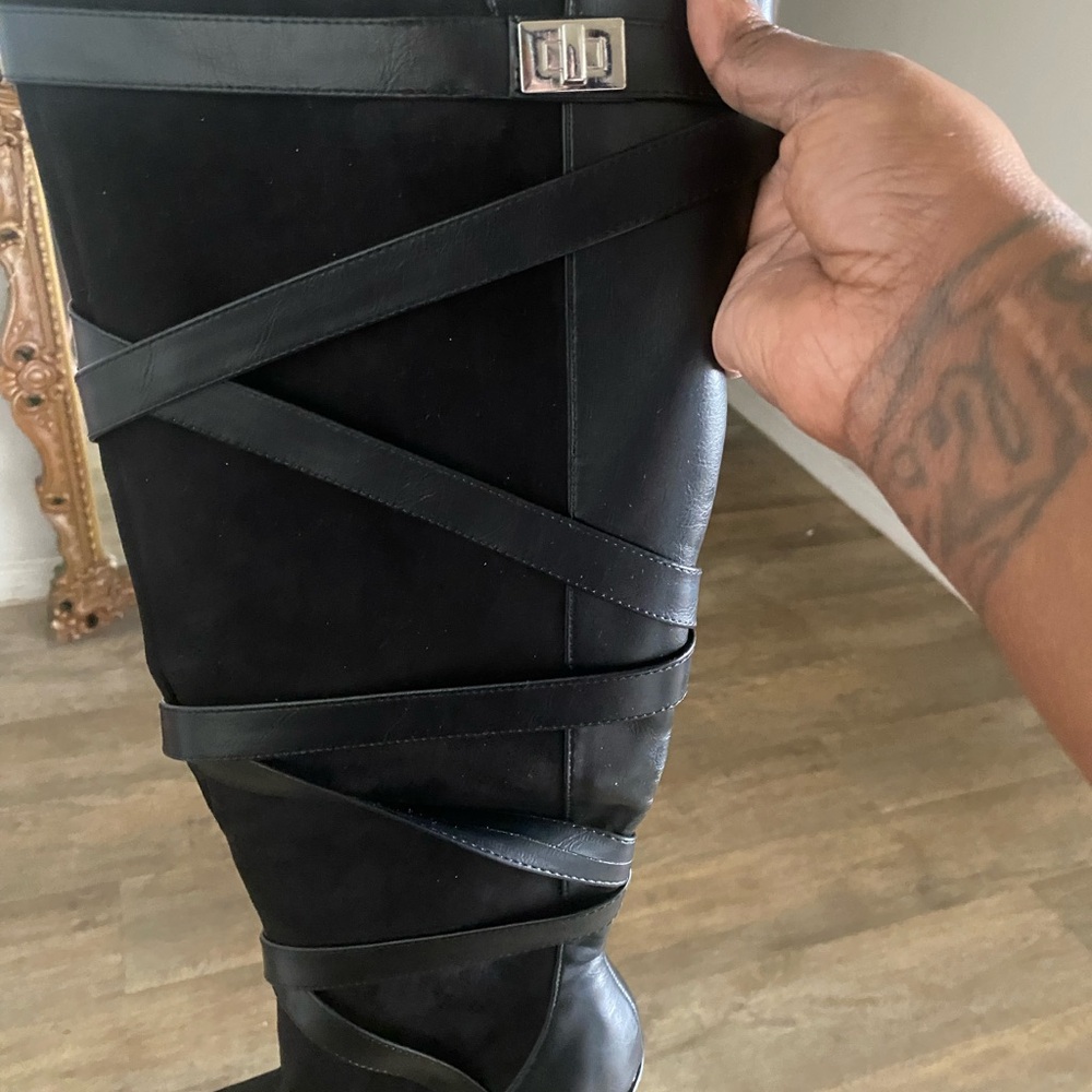 Black Wedges Size 10